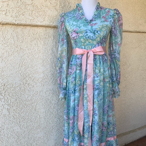 Vintage Dresses & Skirts - Vintage Beautiful Floral Pastel Maxi Dress w/angel